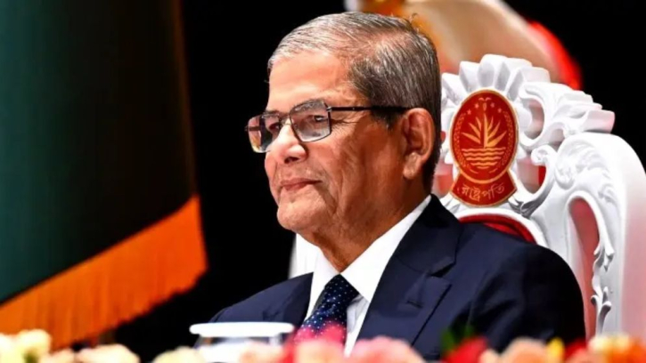 বঙ্গভবনে সপরিবারে উঠলেন নতুন রাষ্ট্রপতি