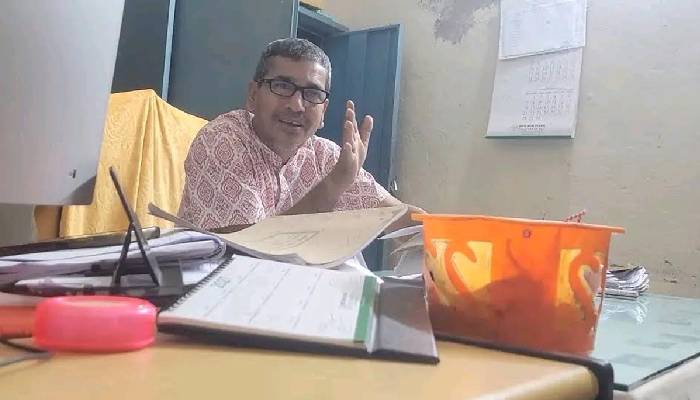 রাতে খোলা ভূমি অফিস, টাকার বিনিময়ে সেবার অভিযোগ
