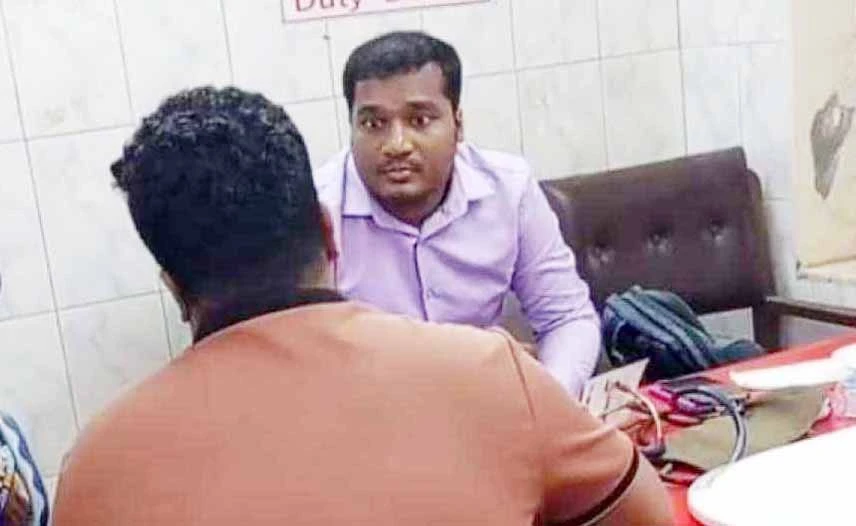 চিকিৎসককে ‘ভাই’ ডাকায় চিকিৎসা থেকে বঞ্চিত কোলের শিশু