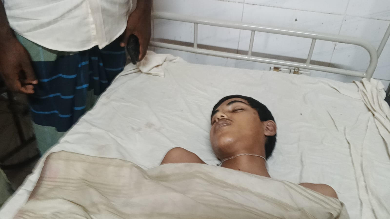 তালতলীতে অপমৃত্যুর নাটক ভেঙে হত্যা মামলা,থানায় এজাহারের নির্দেশ