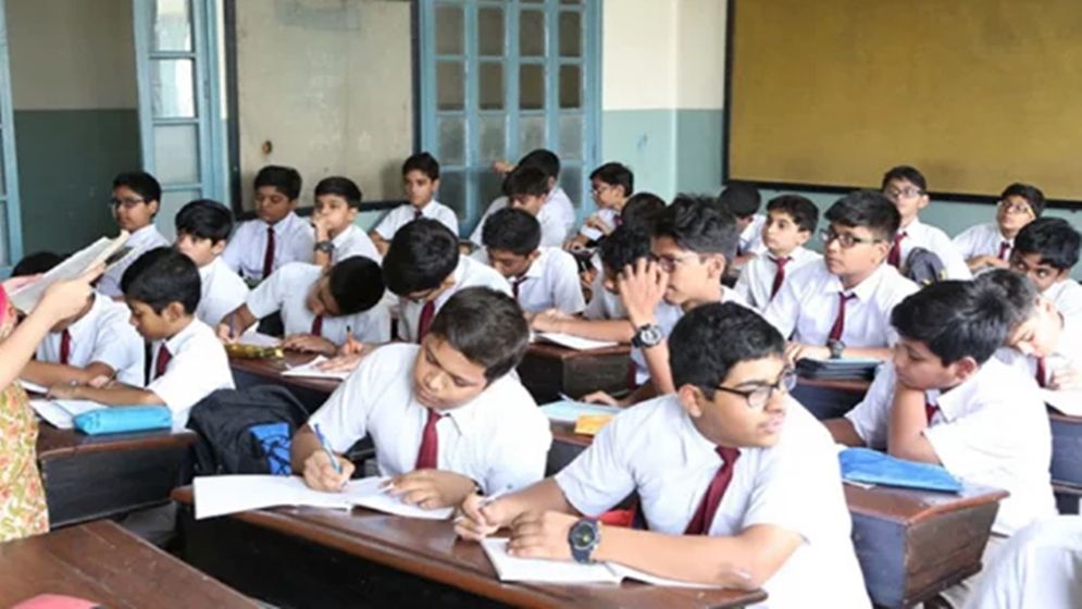 শিক্ষাপ্রতিষ্ঠান খুলছে আজ, মানতে হবে যে নতুন নির্দেশনা