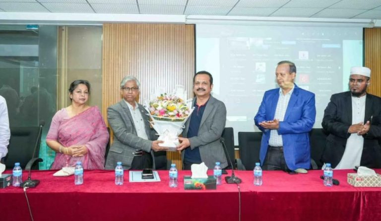 বিসিকে নবনিযুক্ত চেয়ারম্যানকে বরণ, বিদায়ী চেয়ারম্যানকে সংবর্ধনা