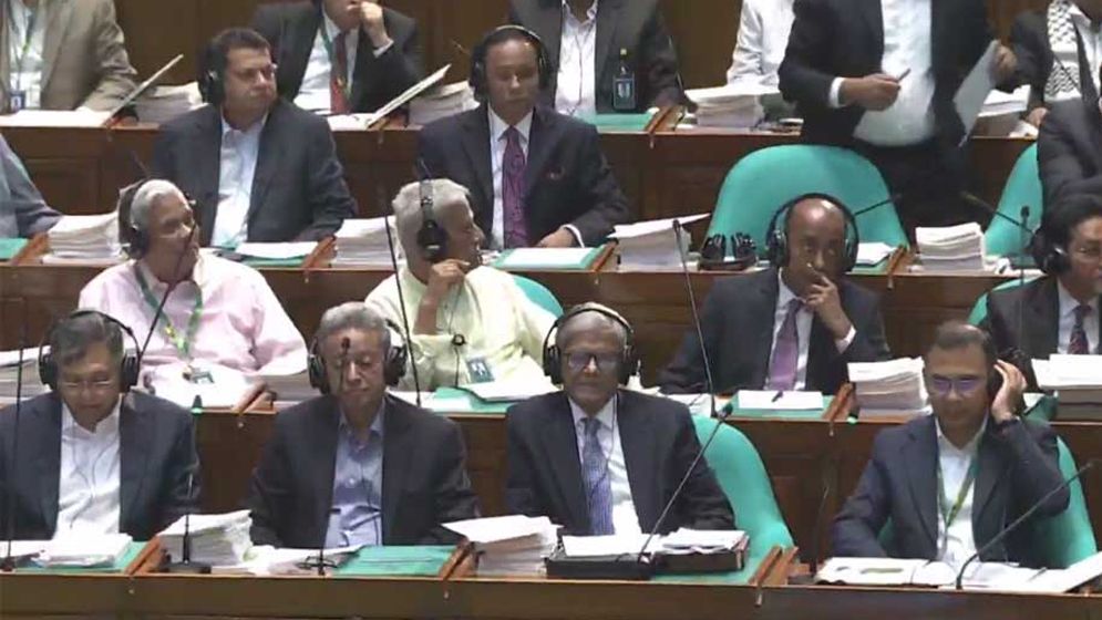 সংসদে সরকারি দলের আসন বণ্টন, কে কোথায় বসলেন