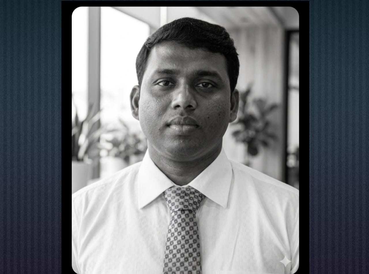 শ্রীপুরে সড়ক দুর্ঘটনায় প্রাণ গেল স্কুল শিক্ষকের 