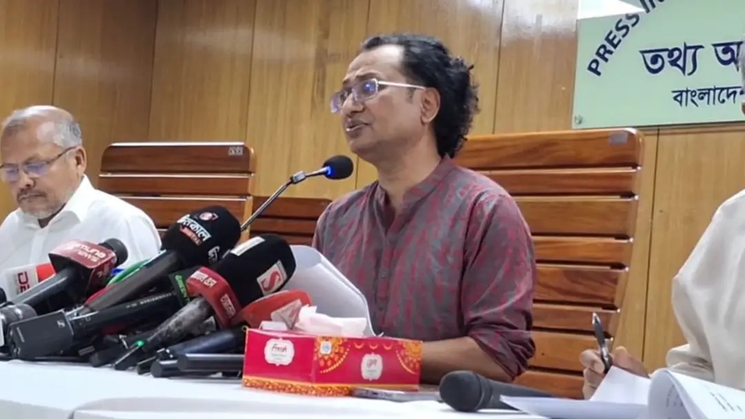 এলপিজির সংকট নেই, মজুতদারি করলে ব্যবস্থা : প্রধানমন্ত্রীর উপদেষ্টা