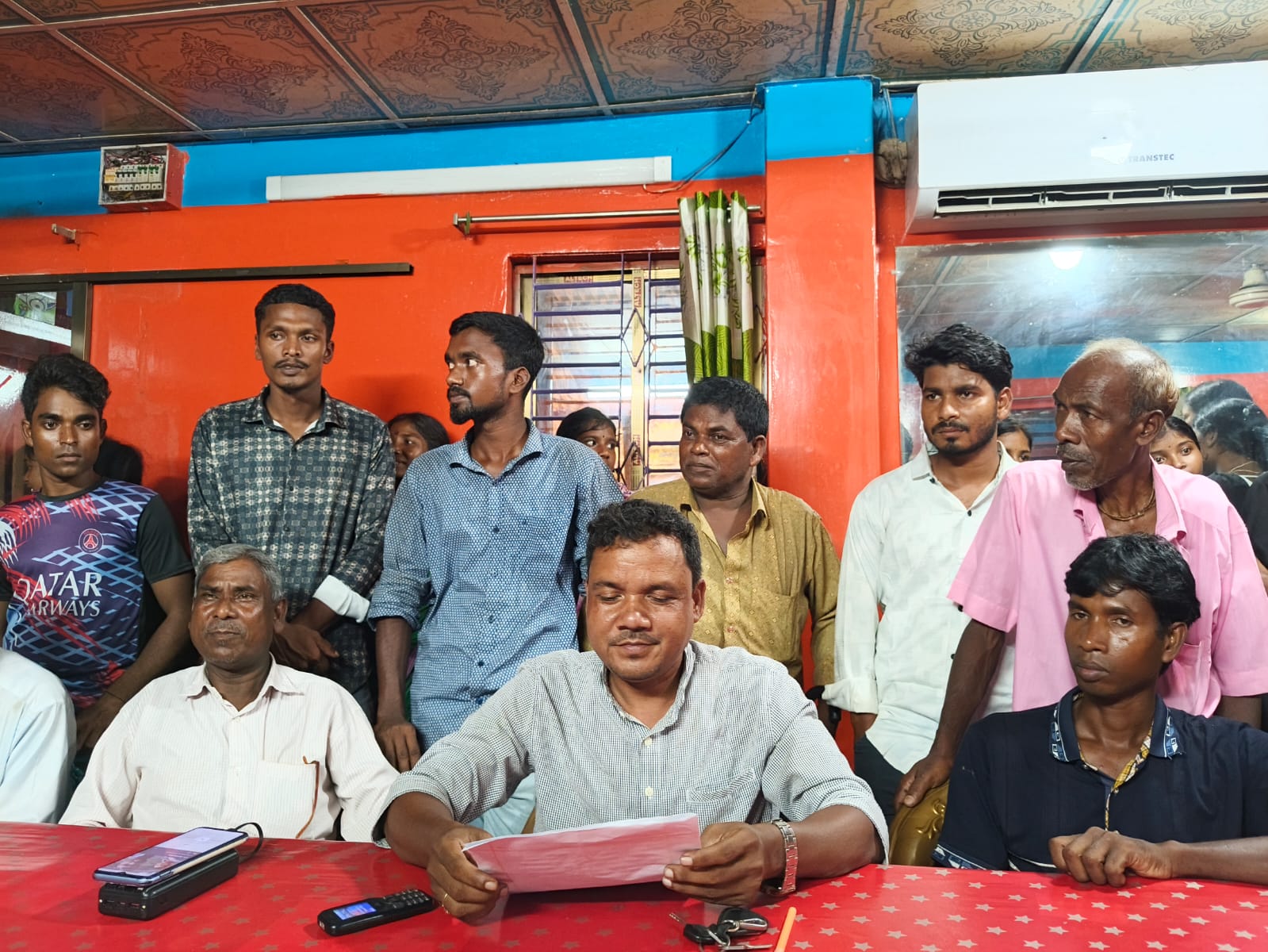সাপাহারে জাতীয় আদিবাসী পরিষদের কমিটি গঠন নিয়ে বিতর্ক, বর্জনের ঘোষণা