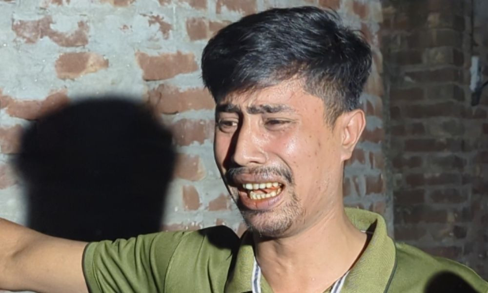 গণপতি চক্রবর্তীর বাড়িতে পানি দিয়ে আলামত ধ্বংসের অভিযোগ