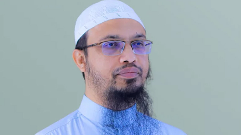 কোটি কোটি মানুষ ক্ষুধার্ত, আর এক খেলার পেছনে গোটা পৃথিবীর উন্মাদনা: শায়খ আহমাদুল্লাহ