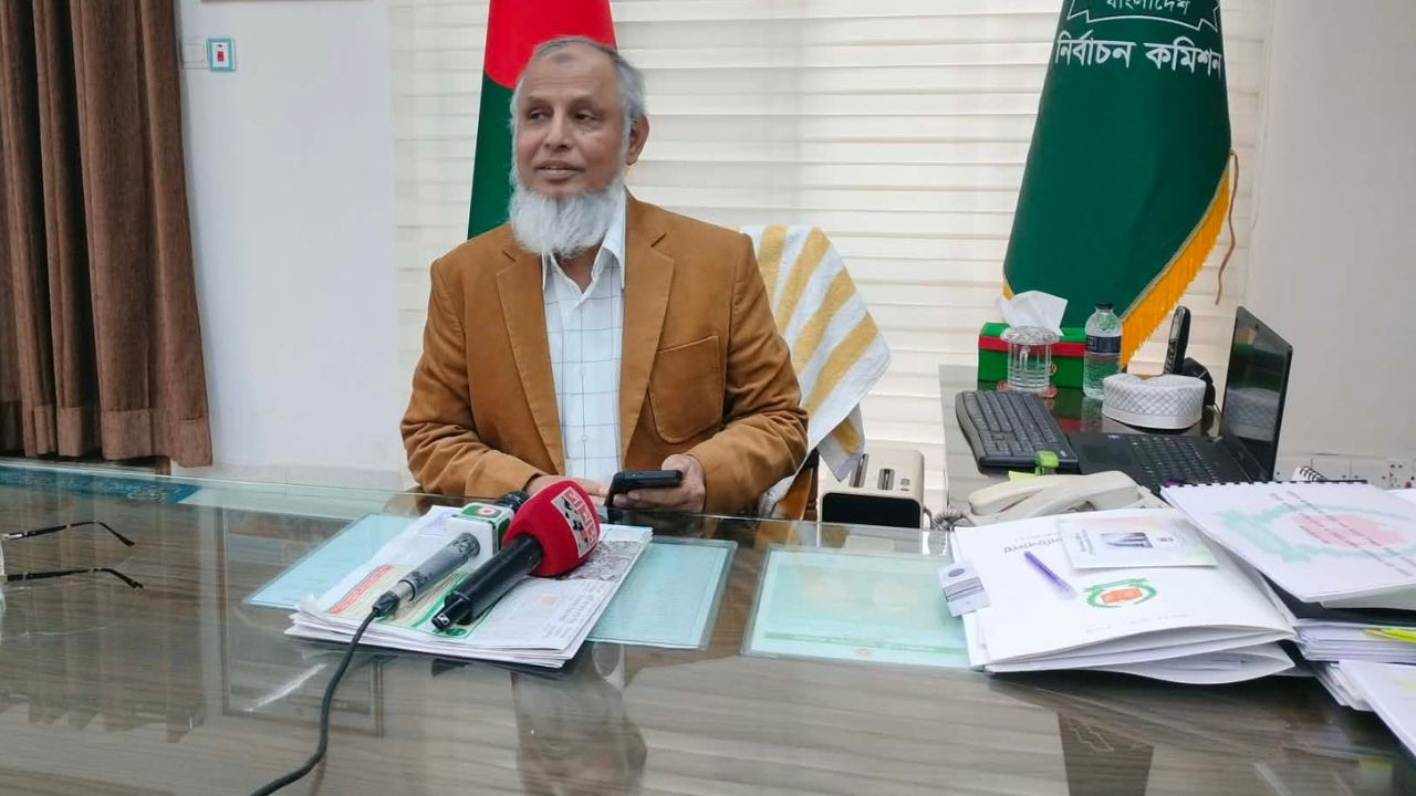 নির্বাচনে ভোট পড়তে পারে ৬৫ থেকে ৭০ শতাংশ : ইসি আনোয়ারুল