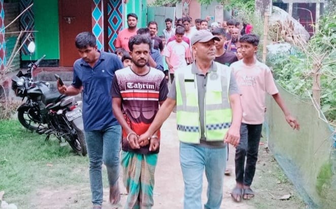 বোয়ালমারীতে আম খাওয়ার প্রলোভনে বুদ্ধিপ্রতিবন্ধী কিশোরীকে ধর্ষণ, অভিযুক্ত গ্রেপ্তার