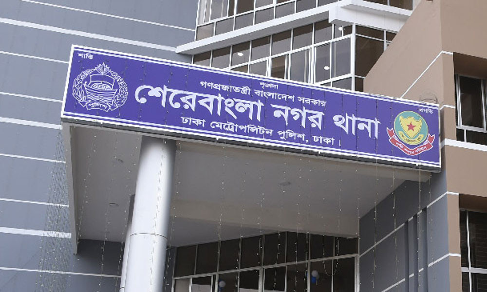 মধ্যরাতে ঢাকায় ছিনতাইকারীর ছুরিকাঘাতে ২ পুলিশ আহত, অতঃপর...