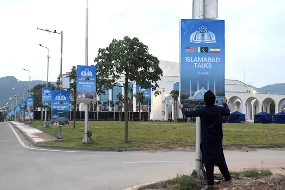 ইরানের আনুষ্ঠানিক জবাবের অপেক্ষায় পাকিস্তান