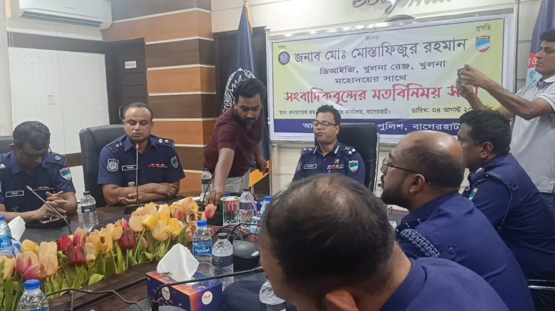 পুলিশের কোন সদস্য মাদকের সঙ্গে জড়িত থাকলে তার বিরুদ্ধে আগে ব্যবস্থা নিতে হবে