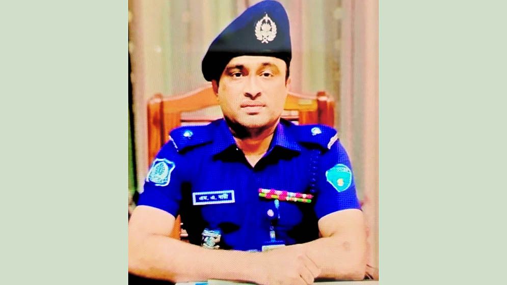 মাদক কেলেঙ্কারিতে প্রত্যাহার সেই ওসি, ক্ষোভ ঝাড়লেন ফেসবুকে