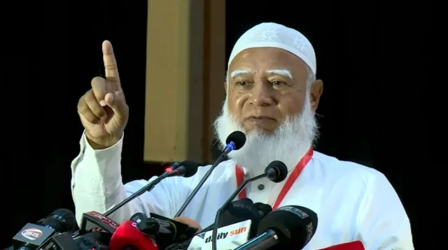 দু-একটি অঘটনের কারণে আলেম সমাজকে অপরাধীর কাঠগড়ায় দাঁড় করানো হয়