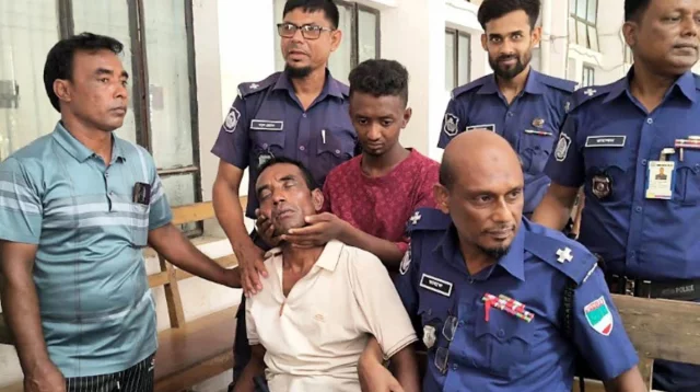 আদালতের রায় শুনে জ্ঞান হারালেন আওয়ামী লীগ নেতা