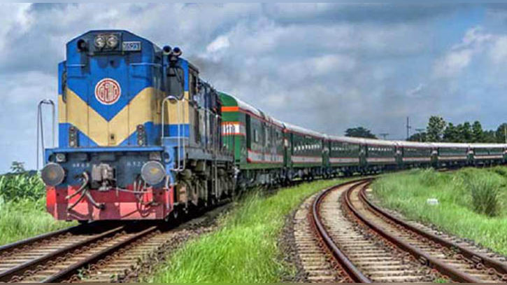 সব ট্রেনে বসছে স্টারলিংক ইন্টারনেট, বাস-ফেরিতেও চালুর পরিকল্পনা