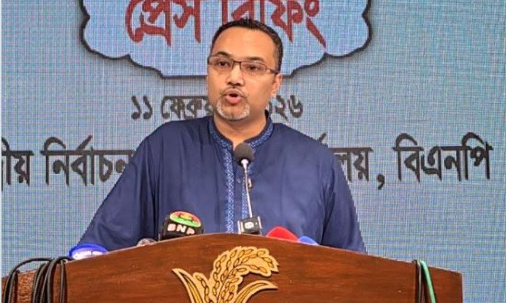 বিভিন্ন জায়গায় প্রচুর বোরকা-নেকাব বানানোর তথ্য পাচ্ছি : মাহদী আমিন