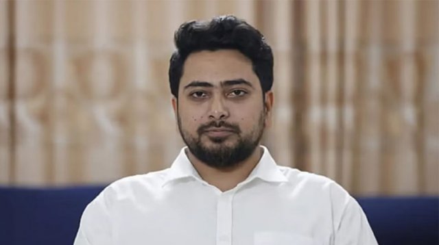 মনসুরকে সরিয়ে লুটপাটের পথ উন্মুক্ত করলো সরকার: নাহিদ ইসলাম