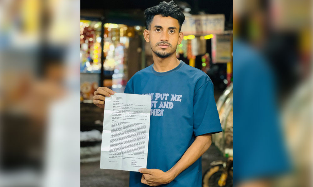 ফিফা সভাপতি ও রেফারির বিরুদ্ধে অভিযোগ নিয়ে থানায় নোয়াখালীর তরুণ, ক্ষতিপূরণ দাবি