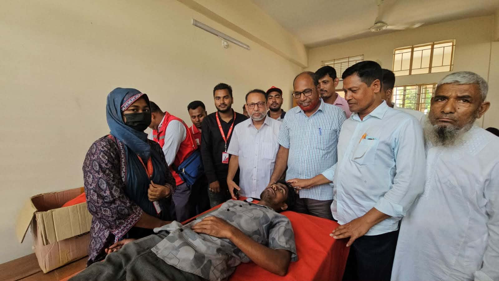 মানবতার সেবায় মহম্মদপুরে স্বেচ্ছায় রক্তদান কর্মসূচি অনুষ্ঠিত