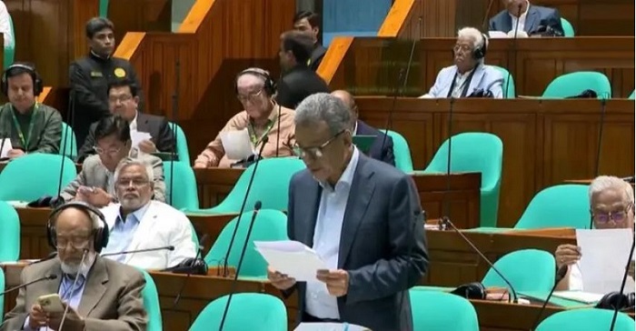 বাজেটে ঘাটতি ২ লাখ কোটি টাকা, জমা পড়েছে ৩০৪ ছাঁটাই প্রস্তাব