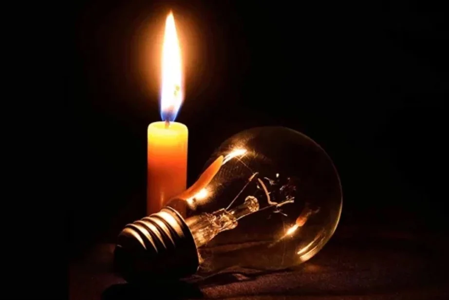 লোডশেডিং দাবদাহে বিপর্যস্ত জনজীবন