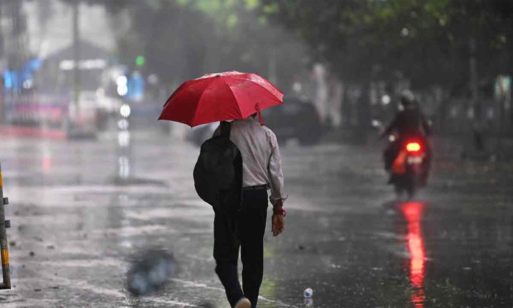 সারাদেশে আগামী ৫ দিন বজ্রসহ বৃষ্টির আভাস