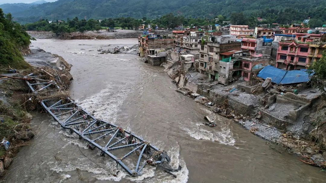 নেপাল-তিব্বতে আকস্মিক বন্যায় মৃতের সংখ্যা ছাড়াল ১০০০