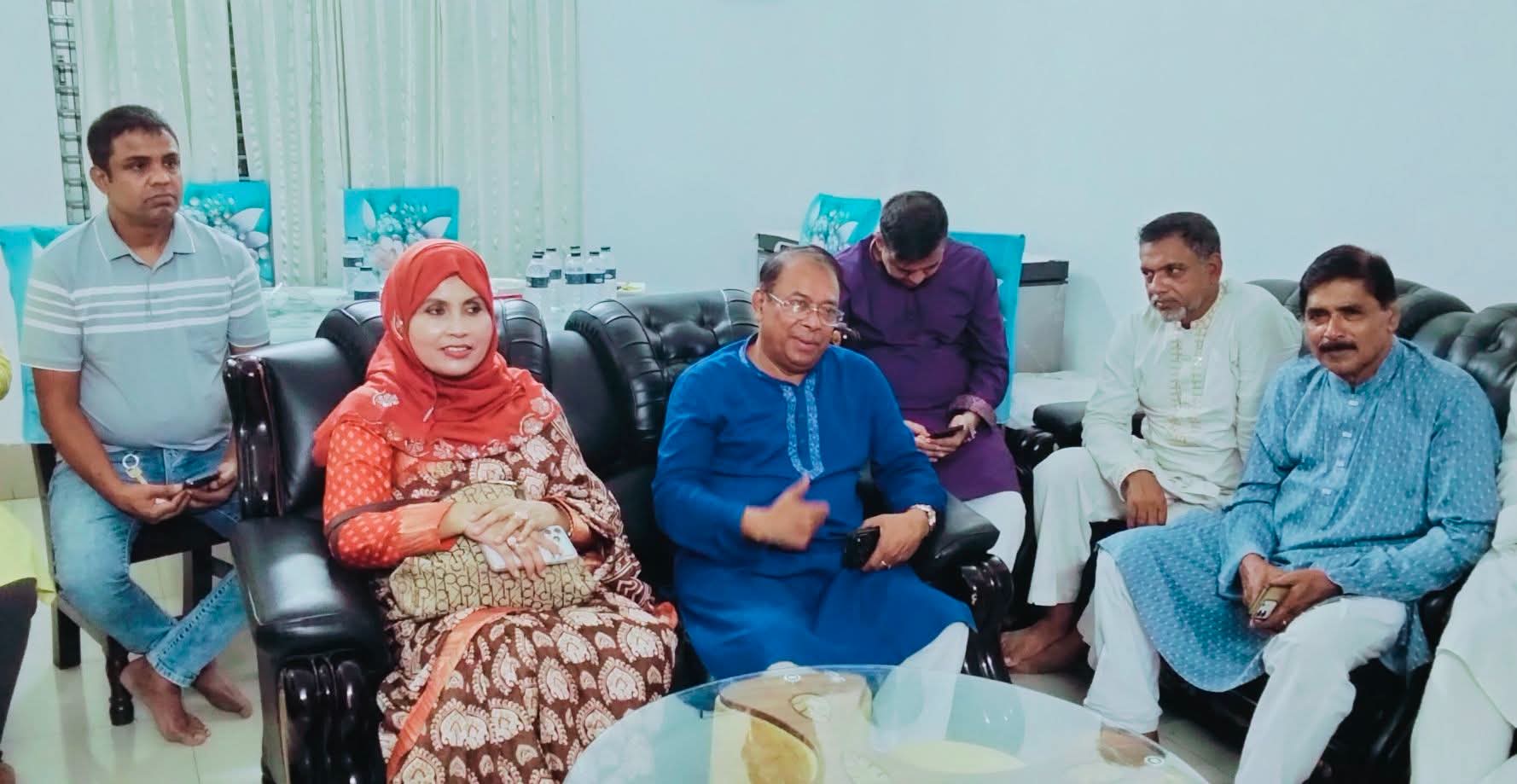 ফরিদপুর-১ আসনের দায়িত্বপ্রাপ্ত এমপি হেলেন জেরিনের সঙ্গে সৌজন্য সাক্ষাৎ