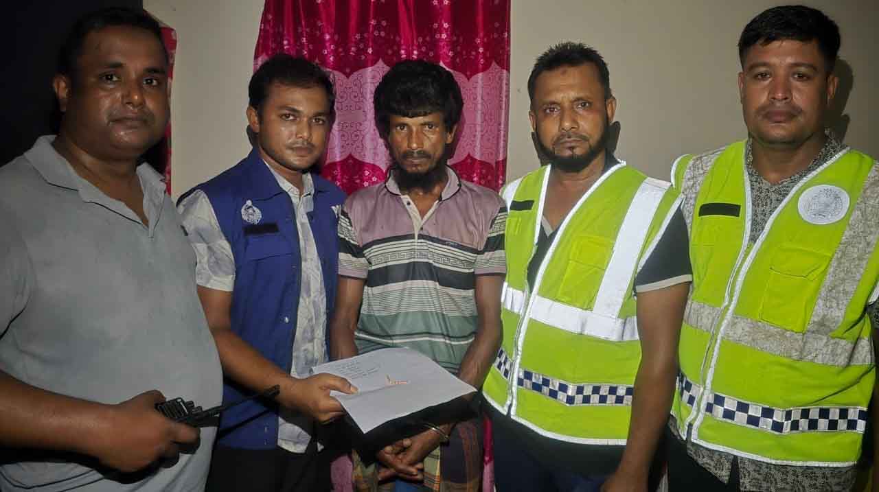 মহম্মদপুরে ইয়াবাসহ এক যুবক আটক