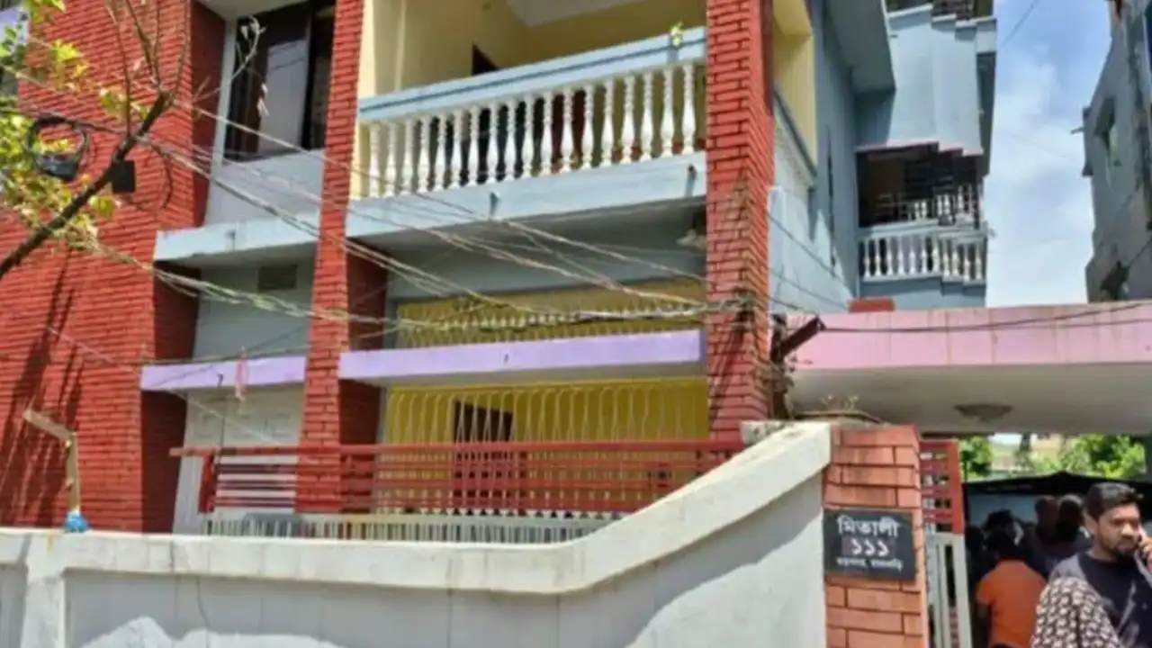 সিলেটে এক বাসায় স্বামী-স্ত্রীসহ ৩ জনের মরদেহ, ঘটনাস্থলে পুলিশ