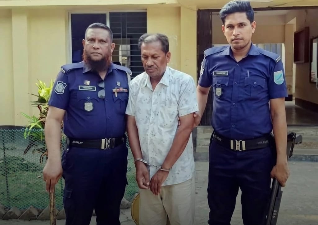 পুলিশের ওপর হামলা করে পালিয়ে যাবার ৩০ ঘণ্টা পর আটক