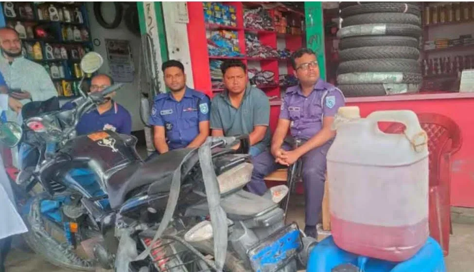 দেবীগঞ্জে খোলা বাজারে পেট্রোল বিক্রির দায়ে ব্যবসায়ীর কারাদণ্ড