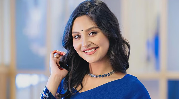 আমি এখন আর সিঙ্গেল না, সম্পর্কে আছি: নীহা