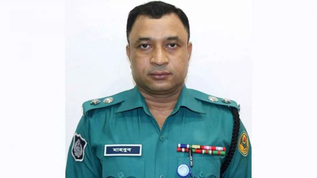 যুবদল নেতাসহ দুই হত্যা মামলার আসামি হলেন ফেনীর এসপি