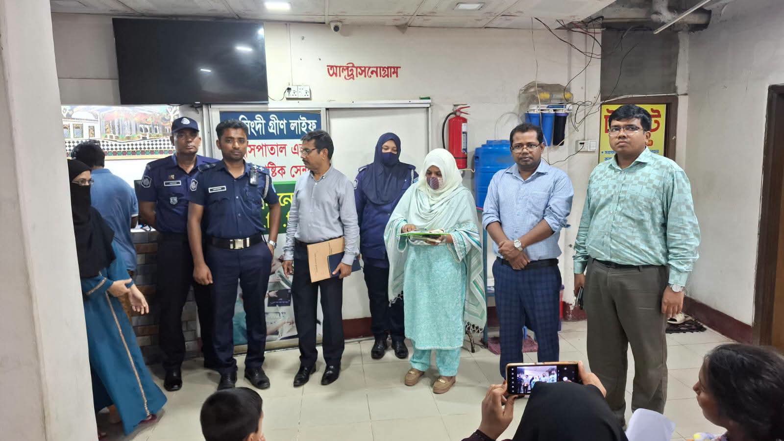 নরসিংদী সদরে প্রাইভেট ক্লিনিকে মোবাইল কোর্ট, দেড় লাখ টাকা জরিমানা