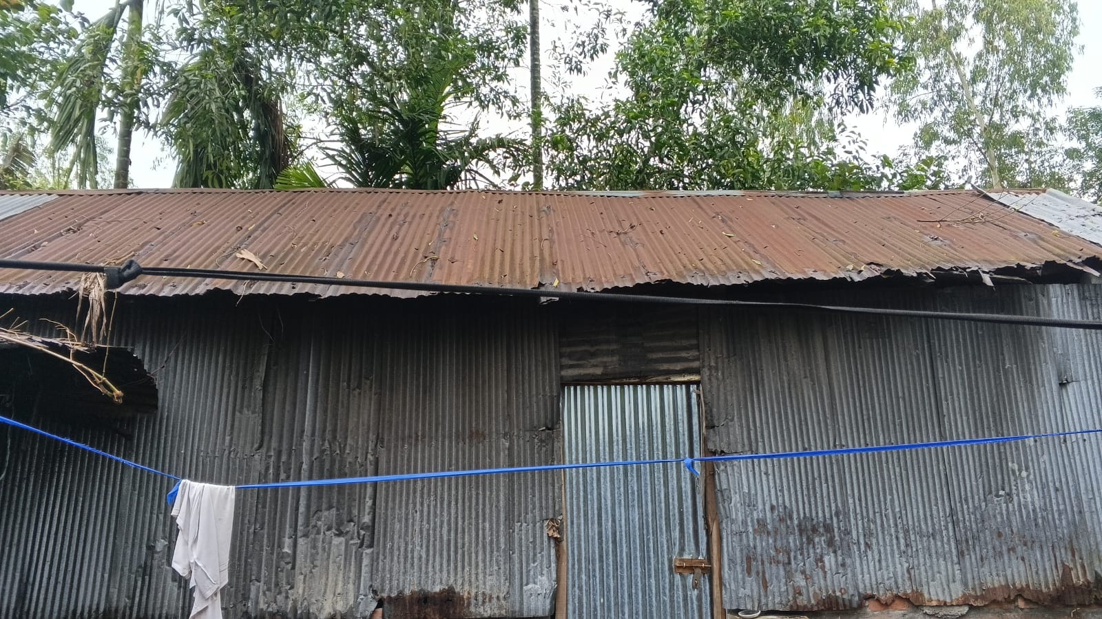 লালমনিরহাটের আদিতমারীতে ত্রাণের টিন বিতরণ নিয়ে অপপ্রচার: প্রকৃত সত্য উন্মোচিত
