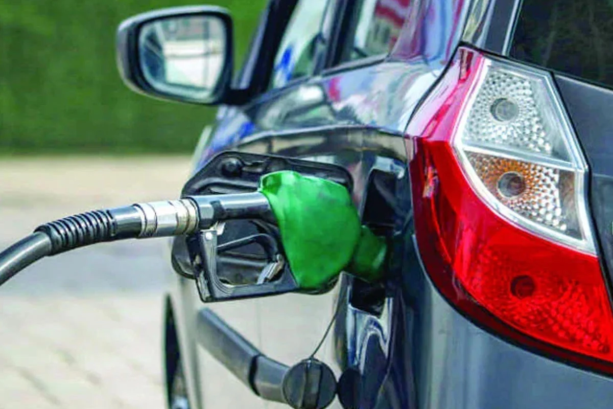 আপাতত বাড়ছে না জ্বালানি তেলের দাম