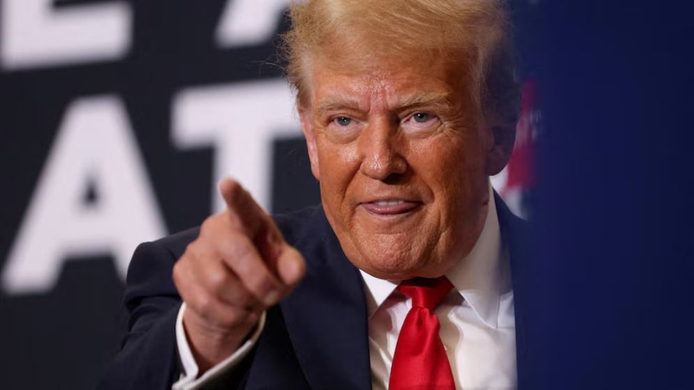 উপযুক্ত সময়ে ইরানকে ‘খতম’ করতে প্রস্তুত যুক্তরাষ্ট্র: ট্রাম্প