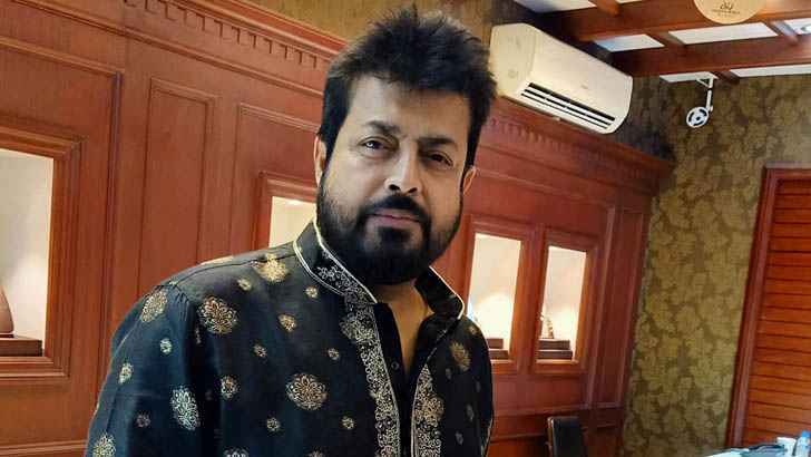 চলচ্চিত্রে কিছু মশা জন্মেছে, কার দিকে ইঙ্গিত ওমর সানীর!