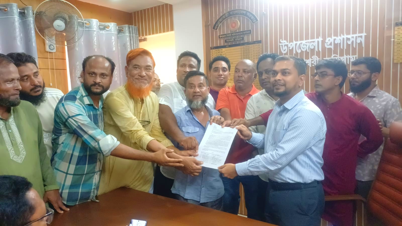 কুড়িগ্রাম নাগেশ্বরীতে সার ডিলার নিয়োগে ত্যাগী তৃণমূল বিএনপির বিক্ষোভ, ২৪ ঘণ্টার আল্টিমেটাম