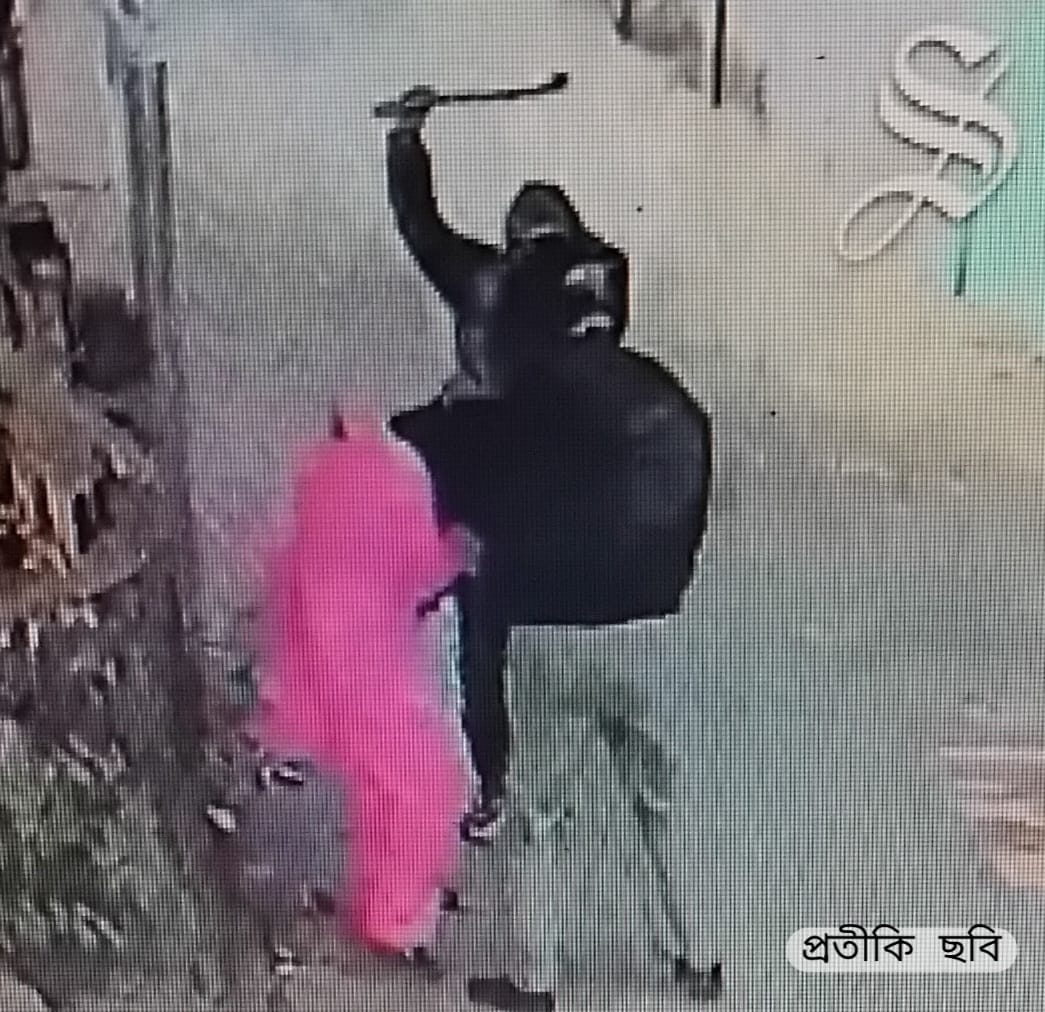রাণীনগরে তিন ব্যবসায়ীকে মারধর, নগদ টাকা ও মোবাইল ছিনতাই