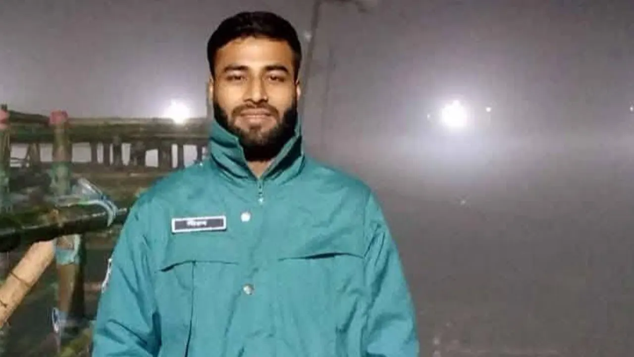 বরিশালে ইয়াবা ও গাঁজাসহ পুলিশ কনস্টেবল আটক