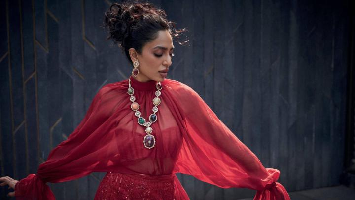 গায়ের রঙের কারণে অডিশন থেকে বাদ, এখন তার রূপেই বুঁদ বলিউড