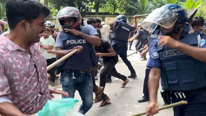 ছাত্র আন্দোলন সংঘর্ষ পুলিশ কুমিল্লা বিশ্ববিদ্যালয় আহত