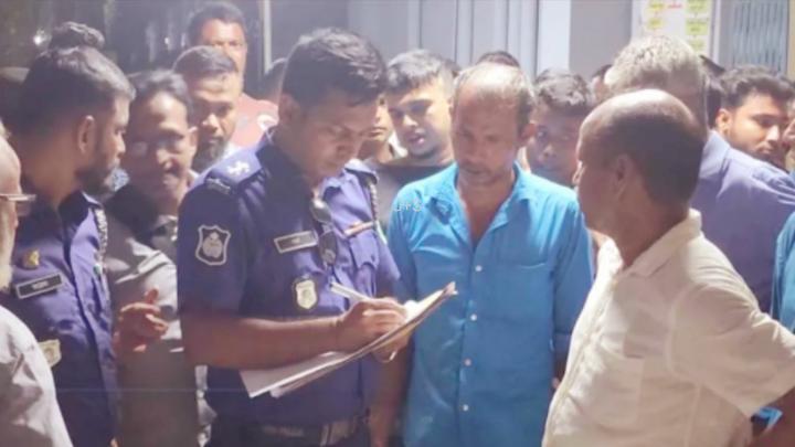 আপার কাগাবলাতে মাছ ধরা নিয়ে দু’পক্ষের সংঘর্ষ, নিহত এক, আটক এক আপার কাগাবলাতে মাছ ধরা নিয়ে দু’পক্ষের সংঘর্ষ, নিহত এক, আটক এক