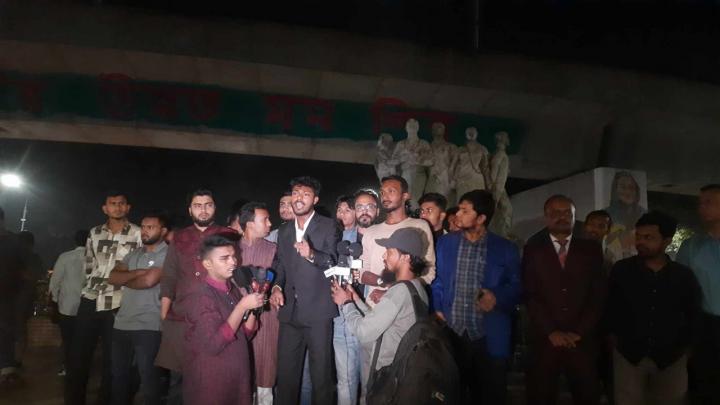 বাংলাদেশকে অস্থিতিশীল করতে চাইলে ভারতের গলা চেপে ধরা হবে