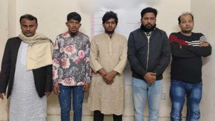 পল্লবীতে পৃথক অভিযানে আওয়ামী লীগের ৫ নেতাকর্মী গ্রেপ্তার