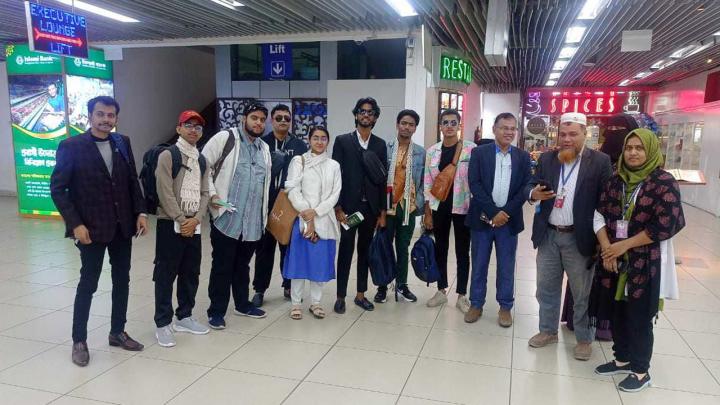 জুলাই গণঅভ্যুত্থানে আহত ৭ জনকে পাঠানো হলো সিঙ্গাপুরে
